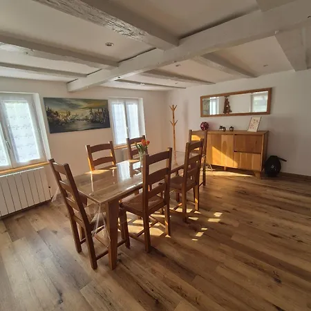Liess Furnished Tourist Semesterbostad